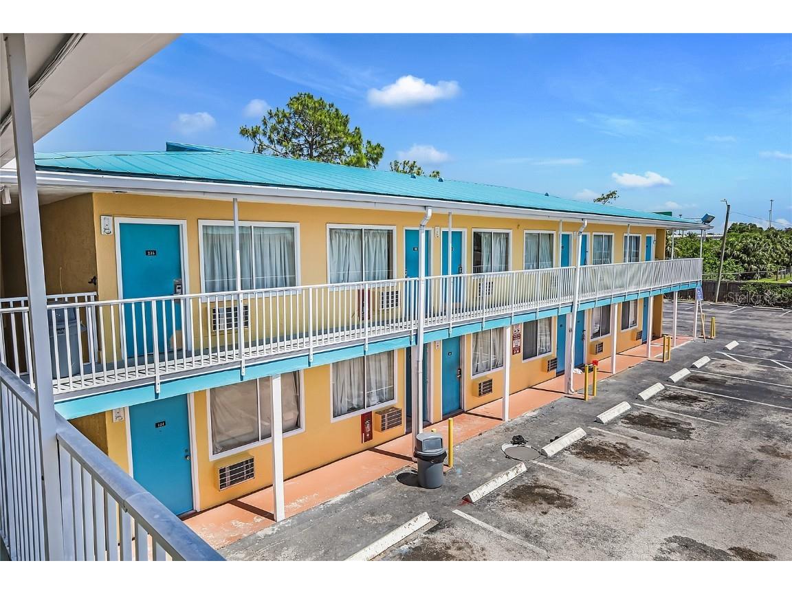 4600 34th Street S Saint Petersburg FL 33711 TB8387631 image48