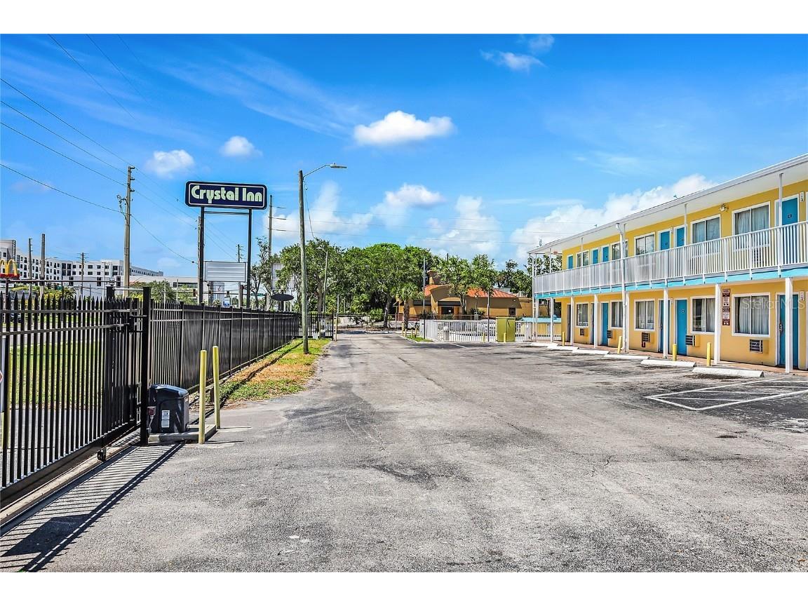 4600 34th Street S Saint Petersburg FL 33711 TB8387631 image8