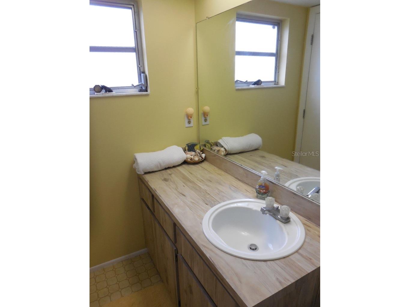 4600 98th Way N #D-309 Saint Petersburg FL 33708 TB8473061 image10