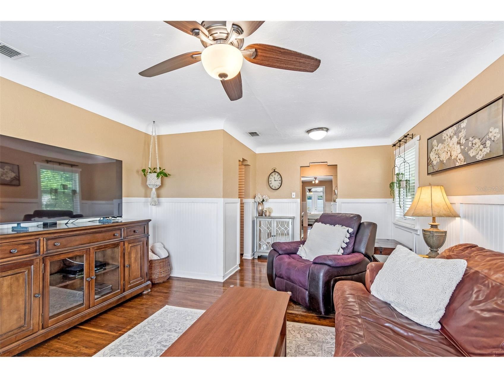 4601 16th Avenue N Saint Petersburg FL 33713 TB8522892 image12