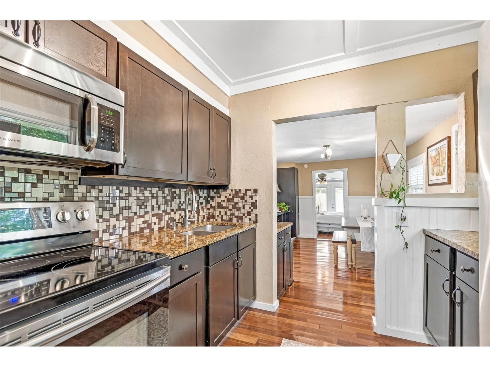 4601 16th Avenue N Saint Petersburg FL 33713 TB8522892 image16