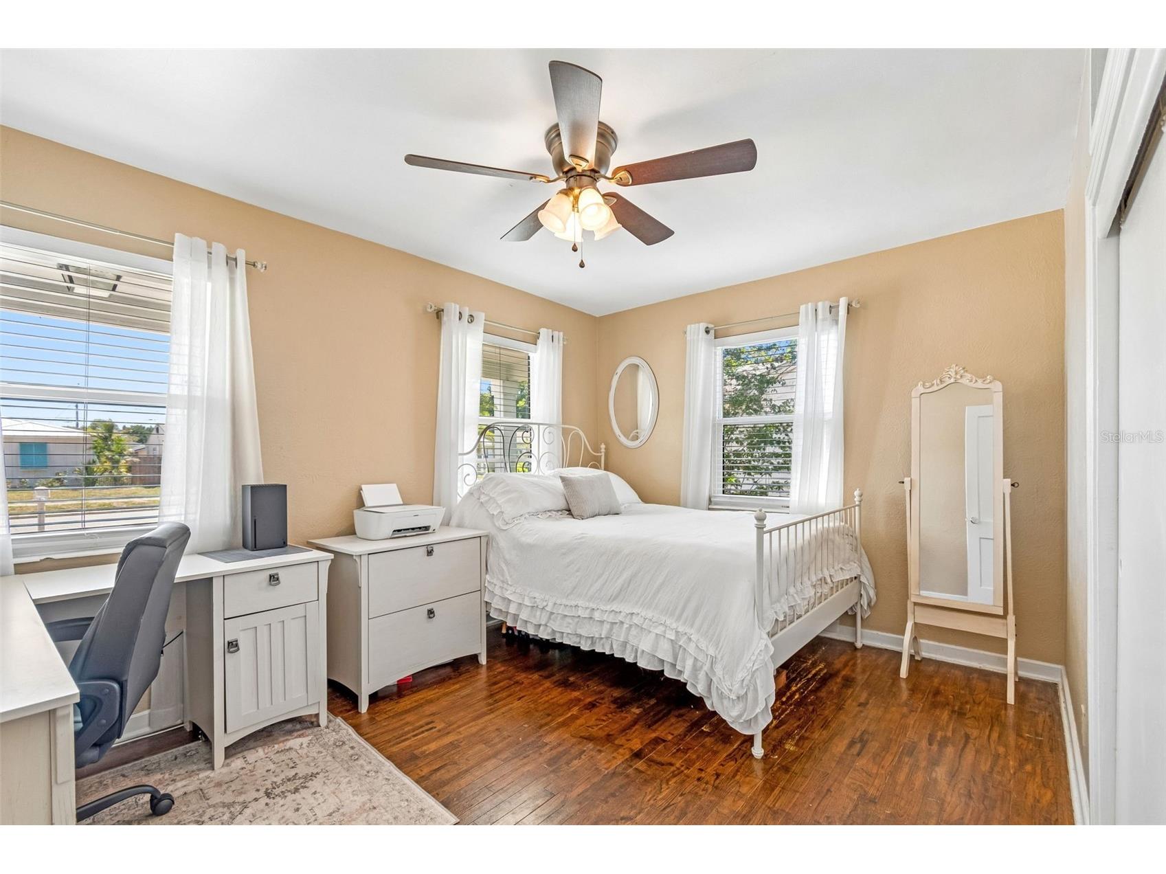 4601 16th Avenue N Saint Petersburg FL 33713 TB8522892 image25