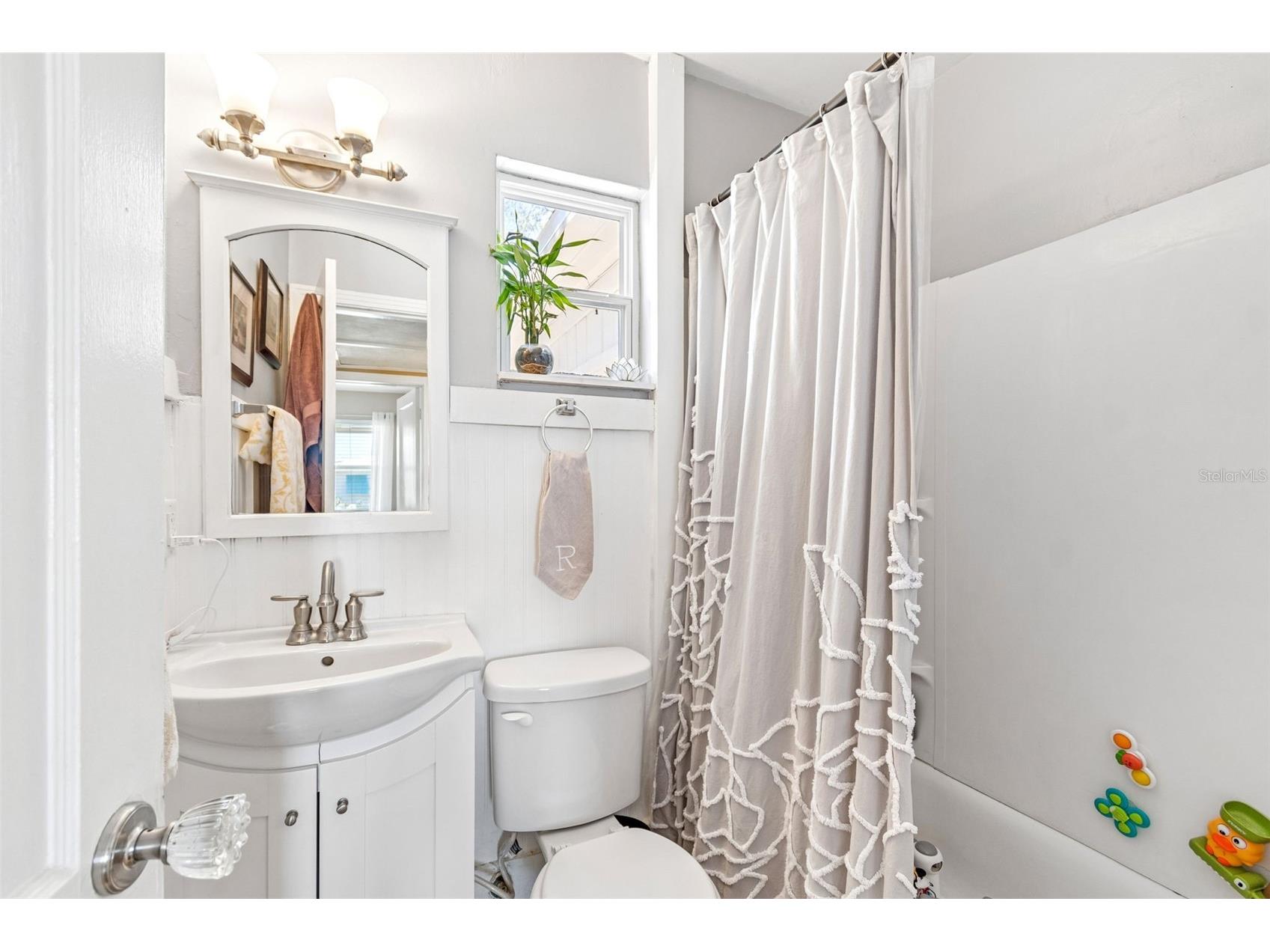 4601 16th Avenue N Saint Petersburg FL 33713 TB8522892 image27