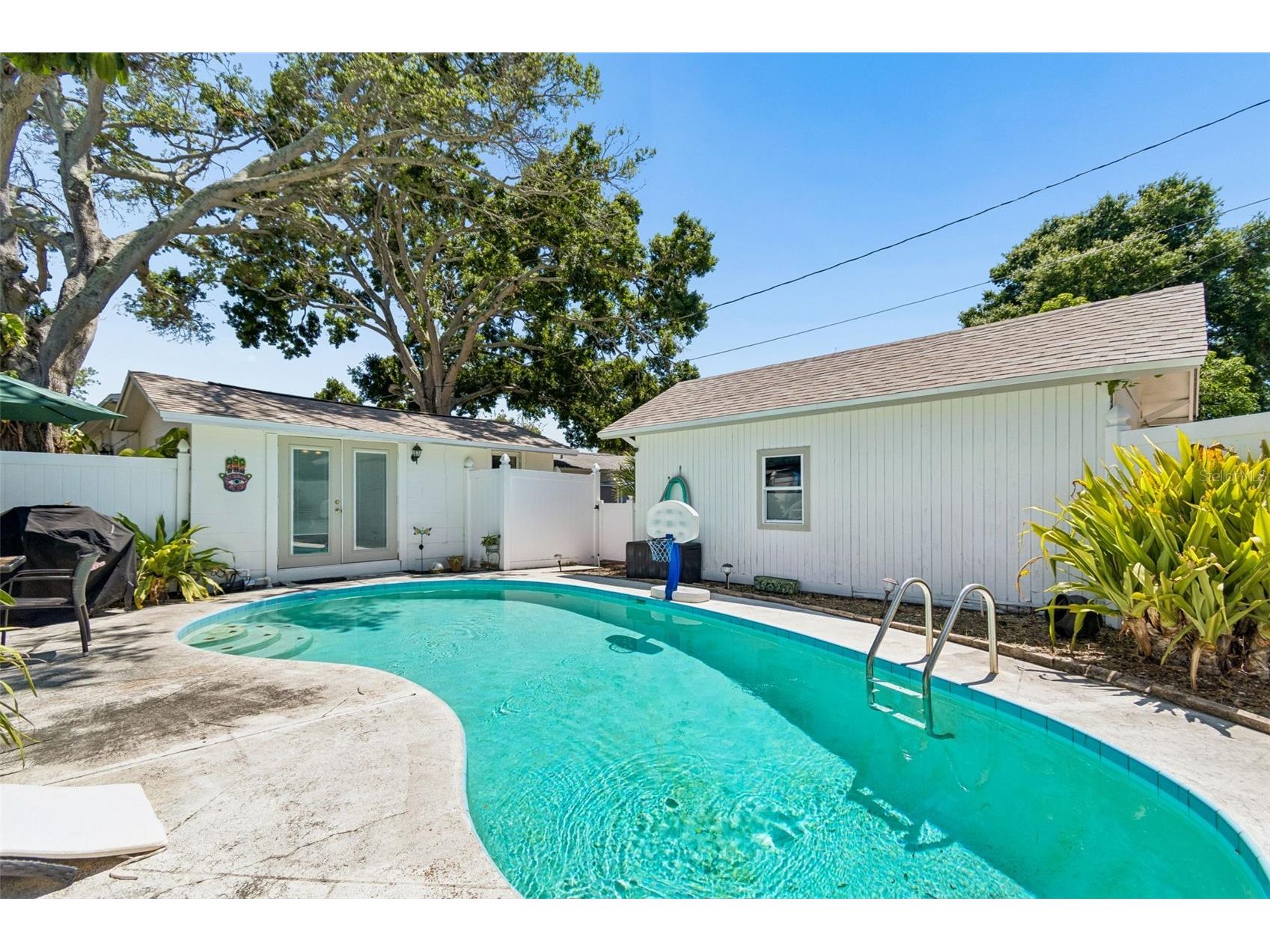 4601 16th Avenue N Saint Petersburg FL 33713 TB8522892 image32