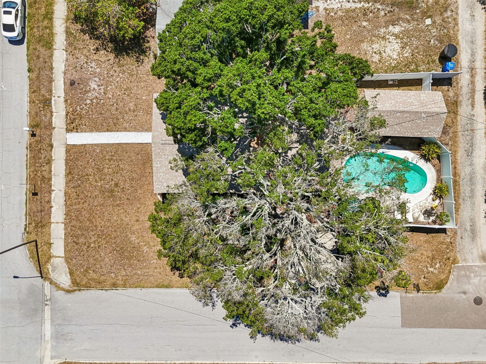 4601 16th Avenue N Saint Petersburg FL 33713 TB8522892 image43