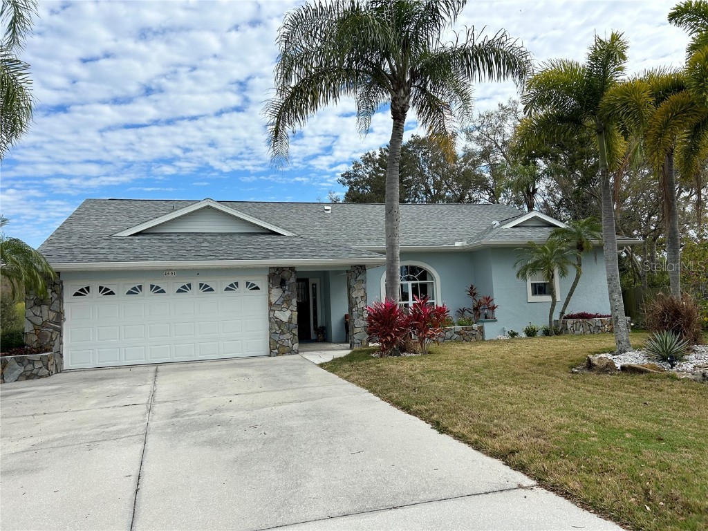 4601 35th Court E Bradenton FL 34203 A4599870 image1