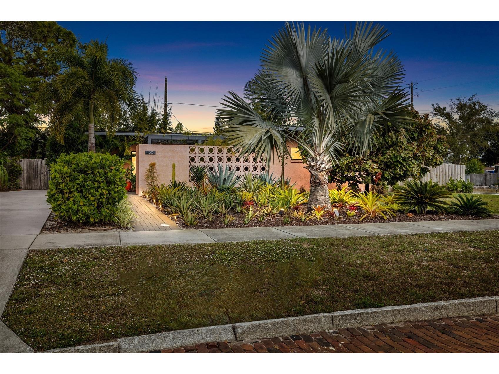 4601 3rd Avenue N Saint Petersburg FL 33713 TB8452509 image1