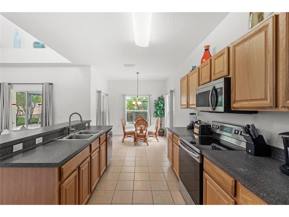 4601 Cumbrian Lakes Drive Kissimmee FL 34746 O6344976 image12