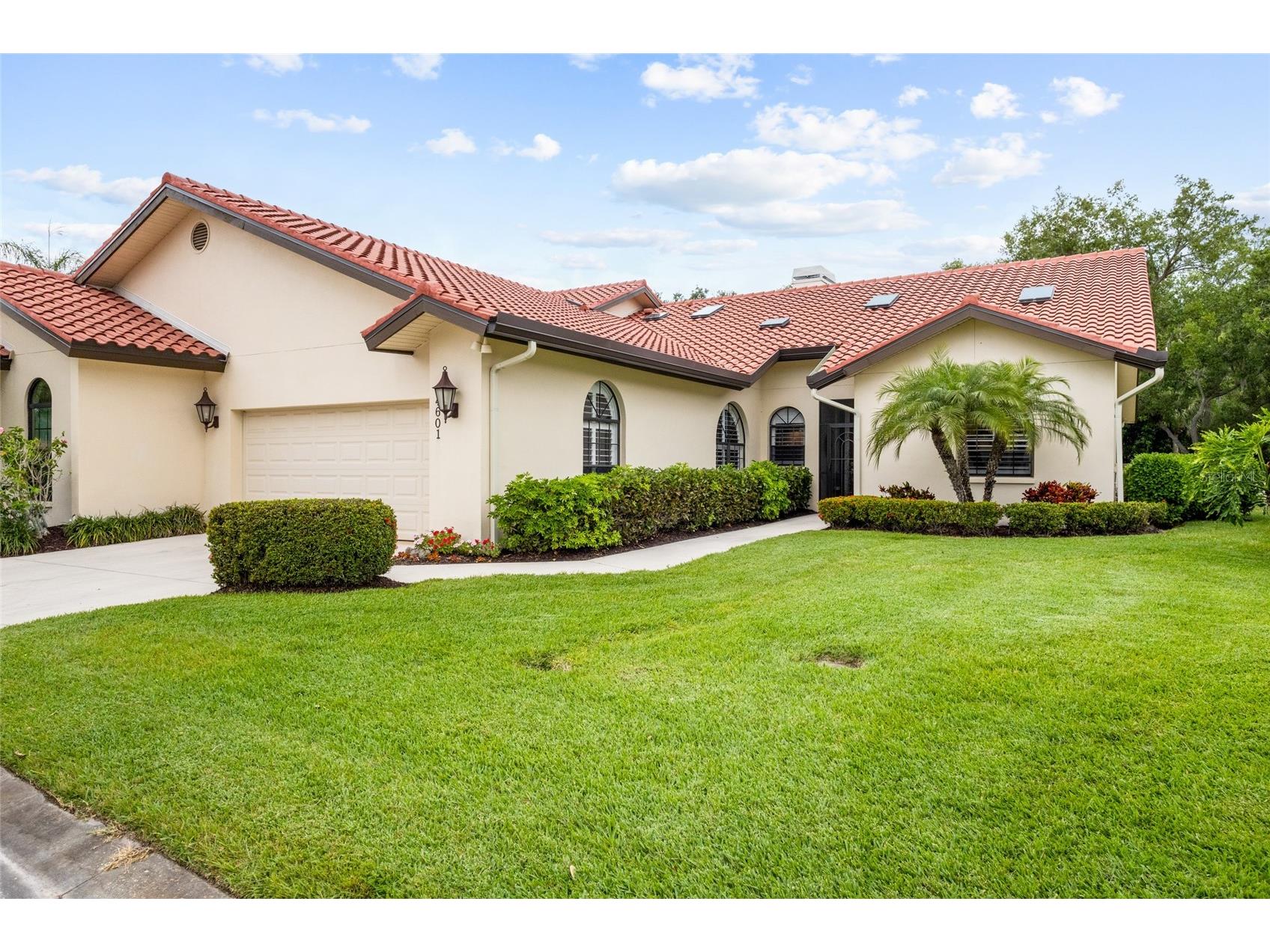 4601 Las Brisas Lane Sarasota FL 34238 A4690192 image1