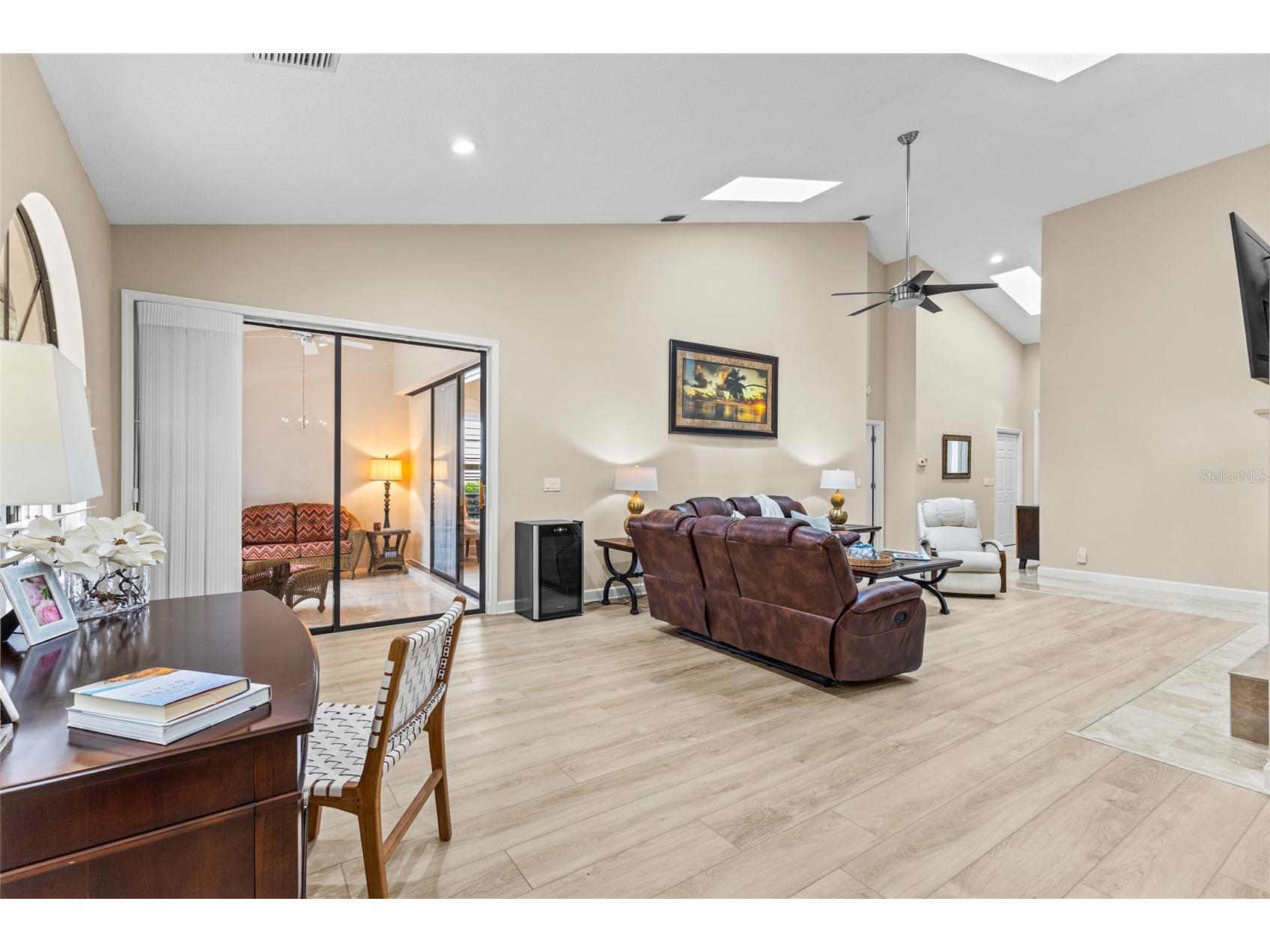 4601 Las Brisas Lane Sarasota FL 34238 A4690192 image10