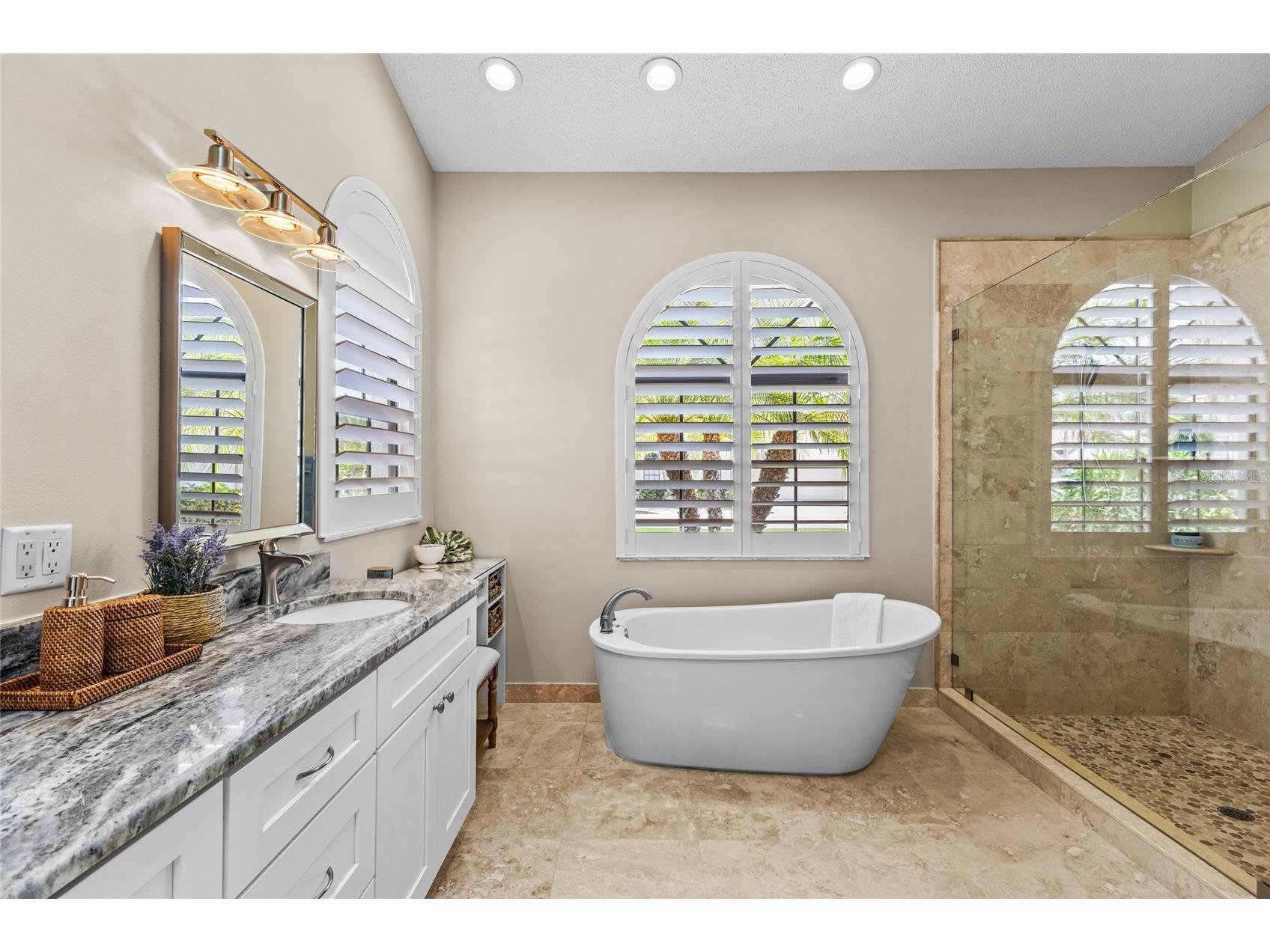 4601 Las Brisas Lane Sarasota FL 34238 A4690192 image27