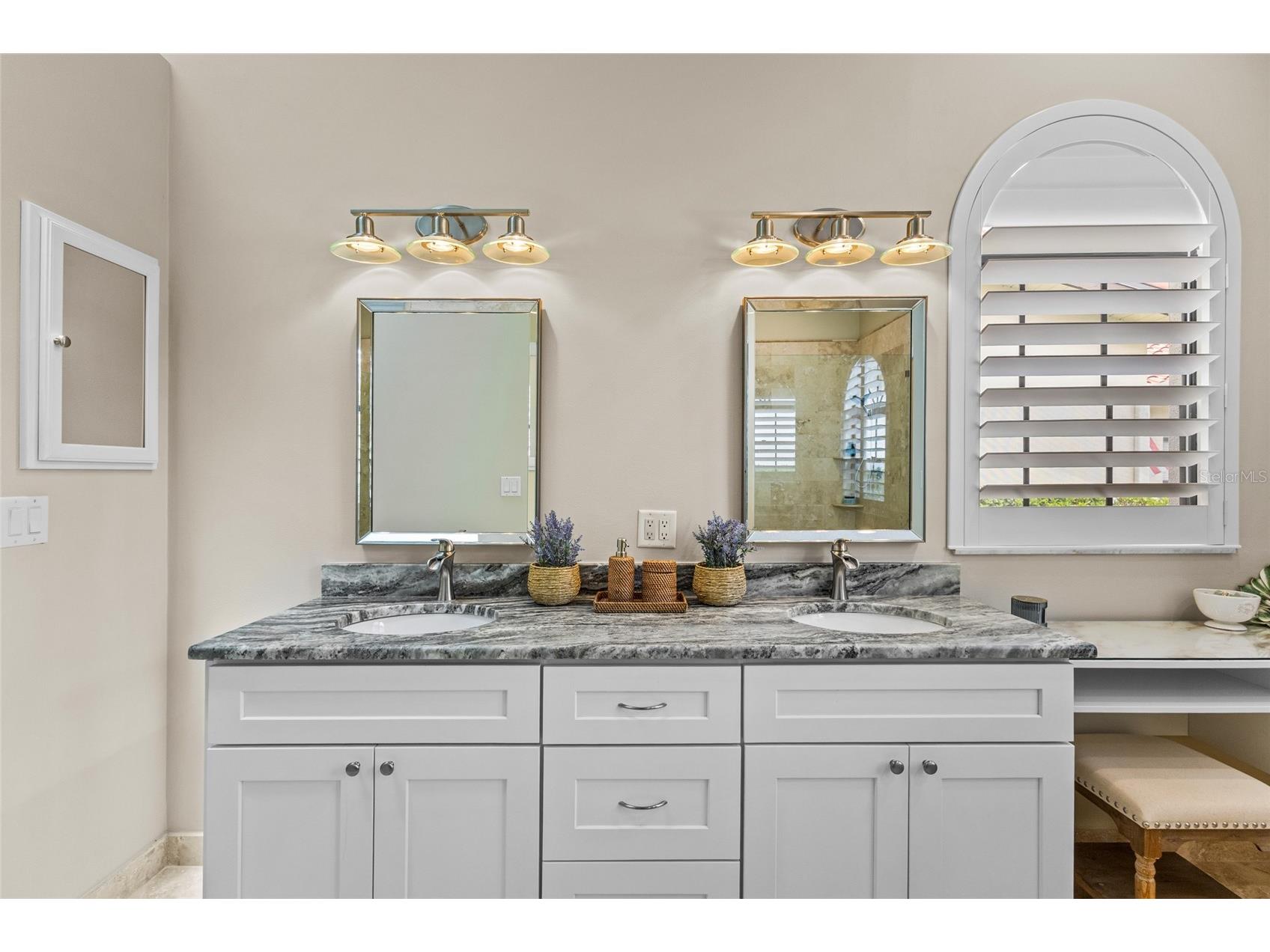 4601 Las Brisas Lane Sarasota FL 34238 A4690192 image28