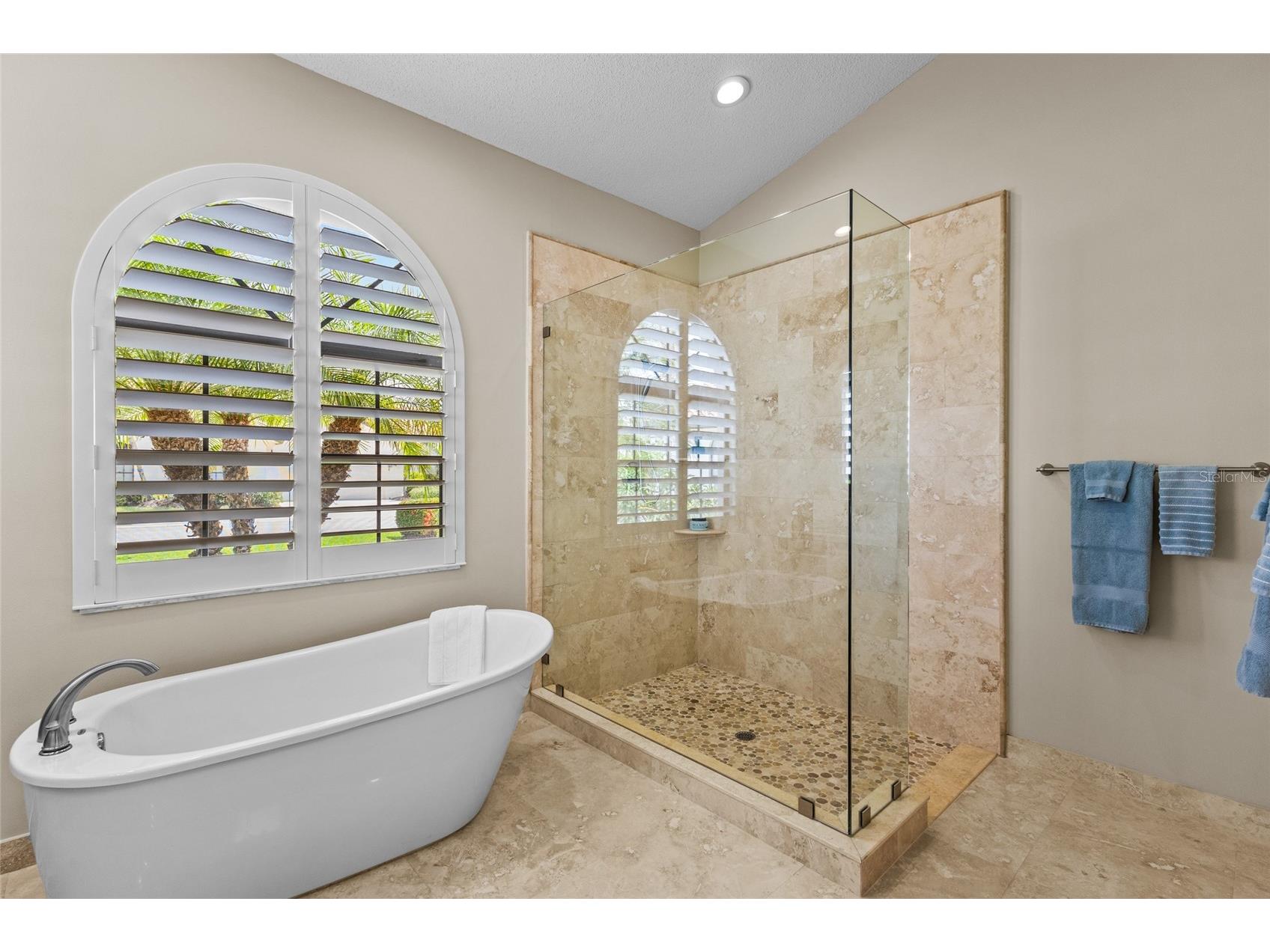 4601 Las Brisas Lane Sarasota FL 34238 A4690192 image32