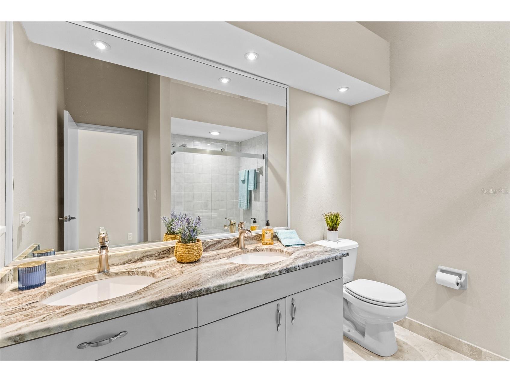 4601 Las Brisas Lane Sarasota FL 34238 A4690192 image41
