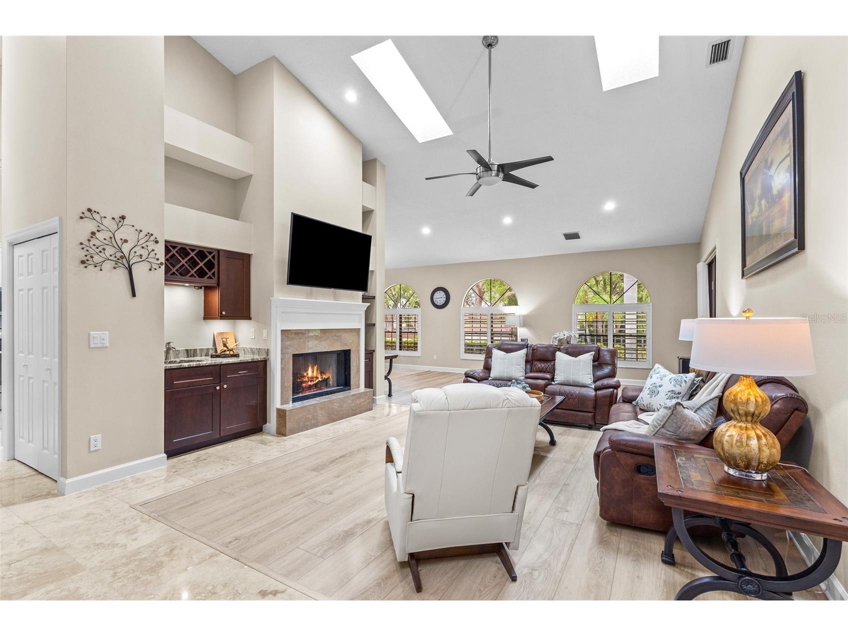 4601 Las Brisas Lane Sarasota FL 34238 A4690192 image7