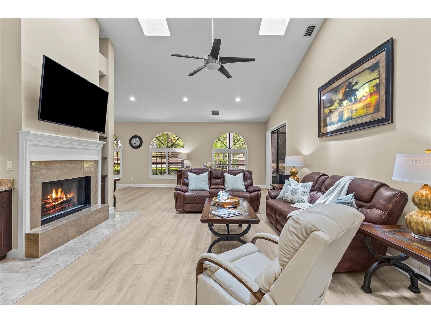4601 Las Brisas Lane Sarasota FL 34238 A4690192 image8