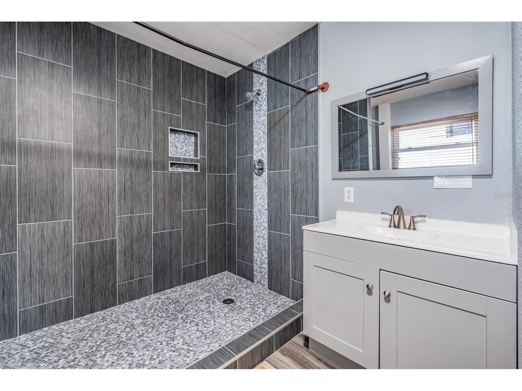4601 N Emerald Avenue Tampa FL 33614 TB8515921 image17