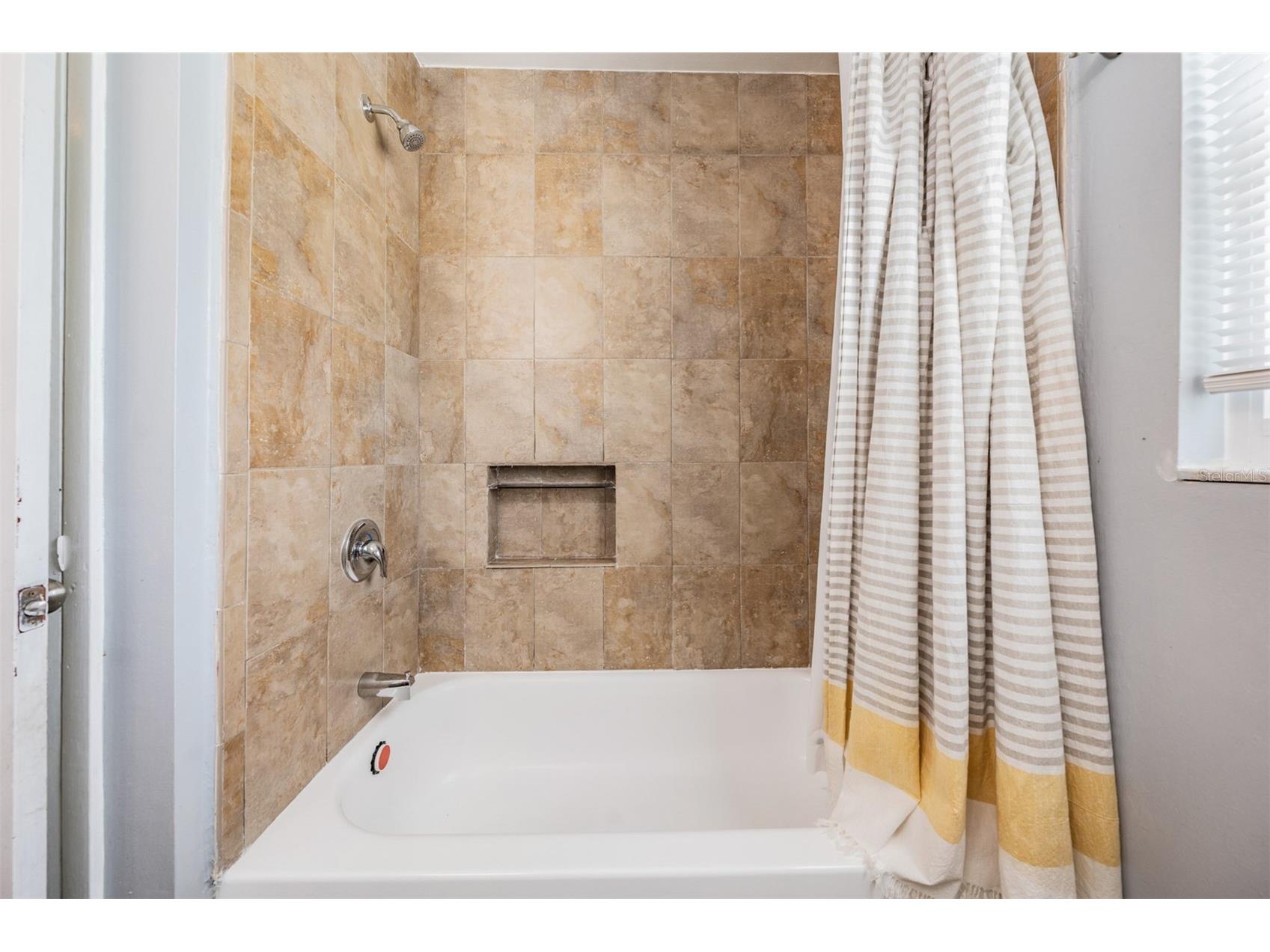 4601 N Emerald Avenue Tampa FL 33614 TB8515921 image22