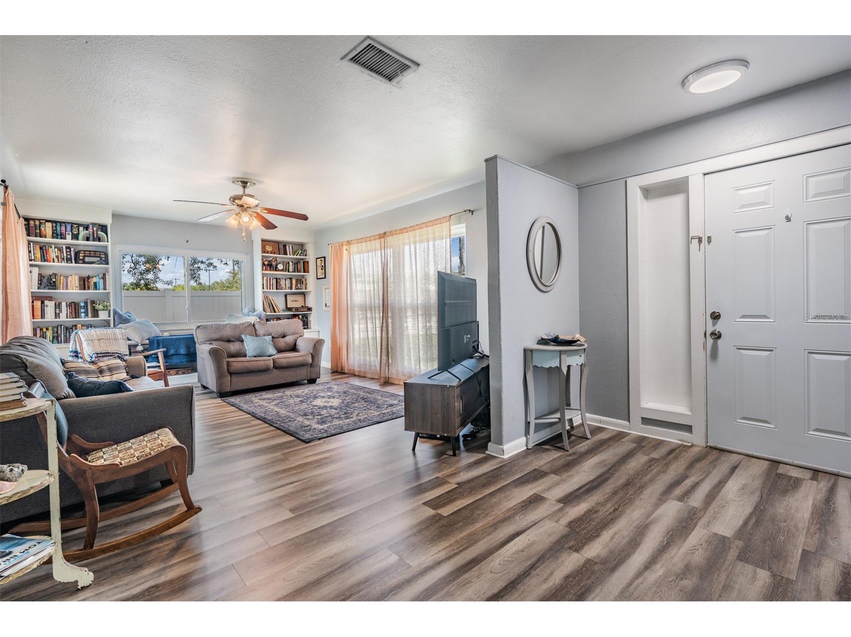 4601 N Emerald Avenue Tampa FL 33614 TB8515921 image3