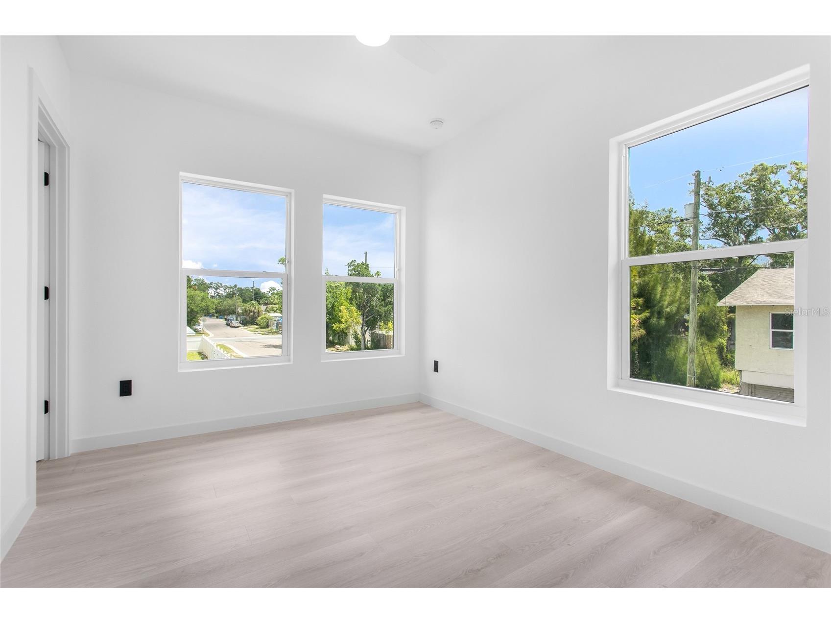 4601 Queensboro Avenue S Saint Petersburg FL 33711 TB8512241 image22