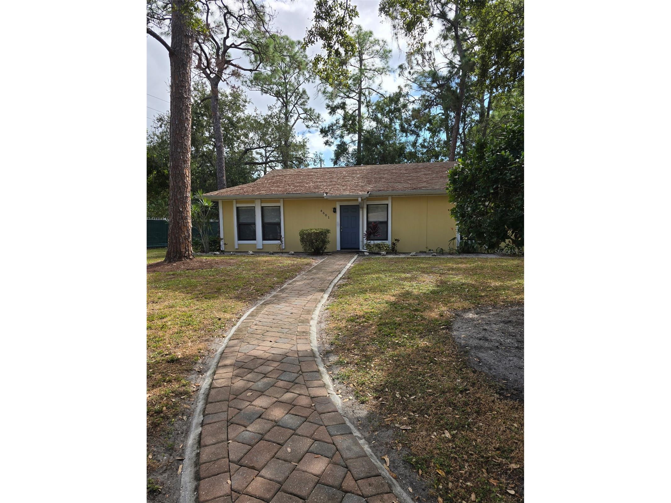 4601 Summer Wind Drive Sarasota FL 34234 A4671019 image1
