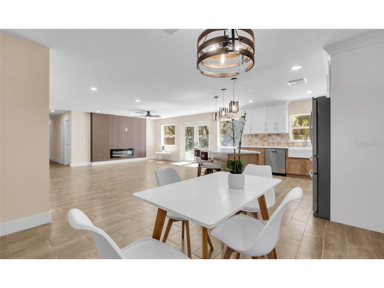 4602 Lithia Pinecrest Road Valrico FL 33596 A4669742 image16