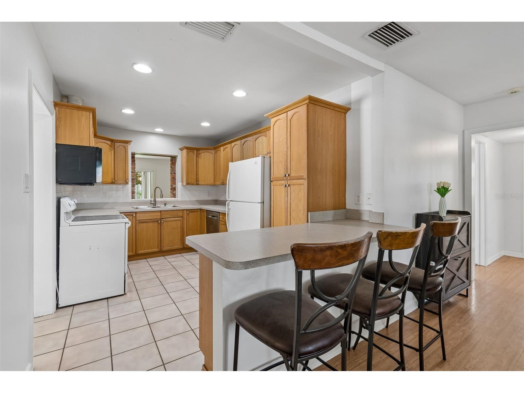 4602 W Bay Villa Avenue Tampa FL 33611 TB8514574 image8