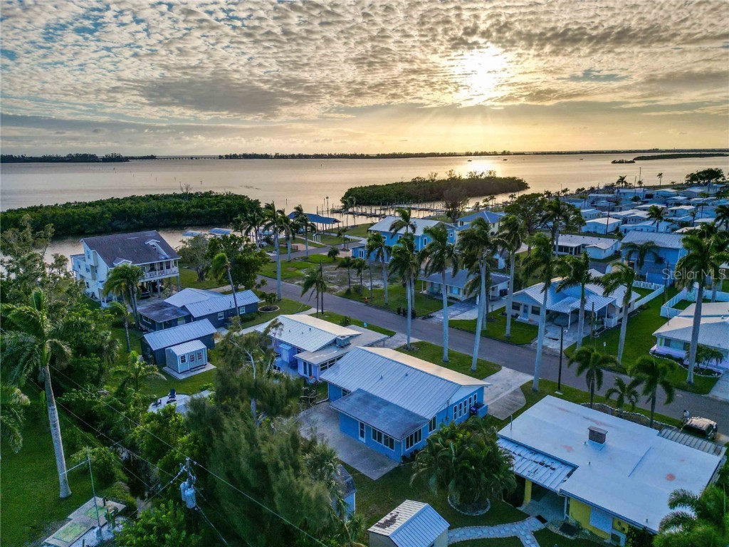 4603 103rd Street W Bradenton FL 34210 A4667151 image36