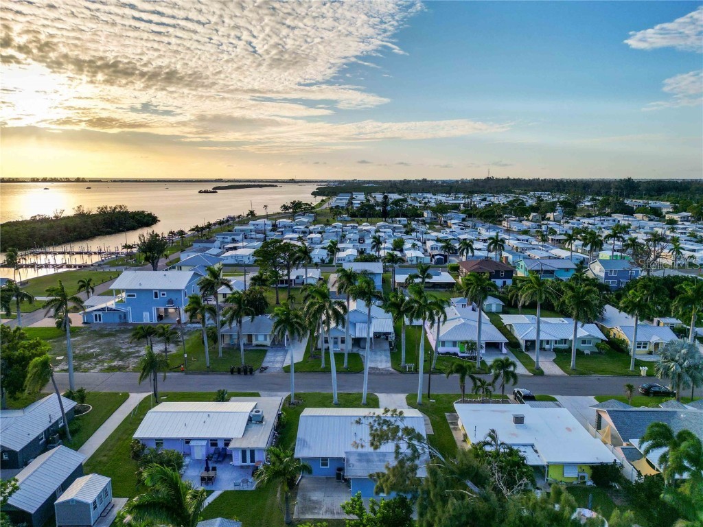 4603 103rd Street W Bradenton FL 34210 A4667151 image49