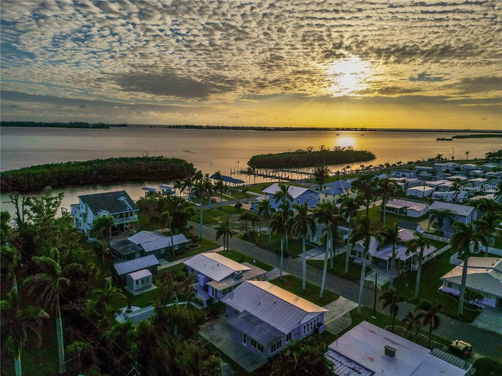 4603 103rd Street W Bradenton FL 34210 A4667151 image50