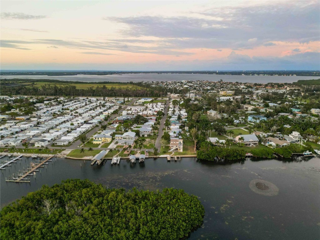 4603 103rd Street W Bradenton FL 34210 A4667151 image74