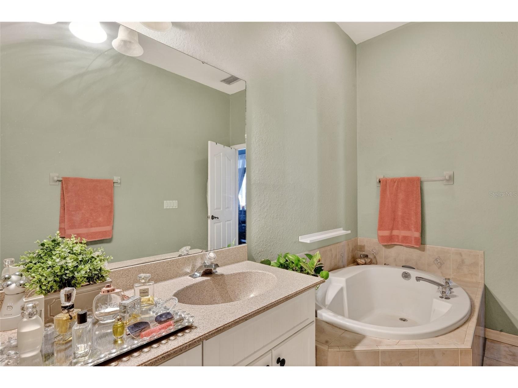 4603 4th Avenue E Bradenton FL 34208 A4679965 image44
