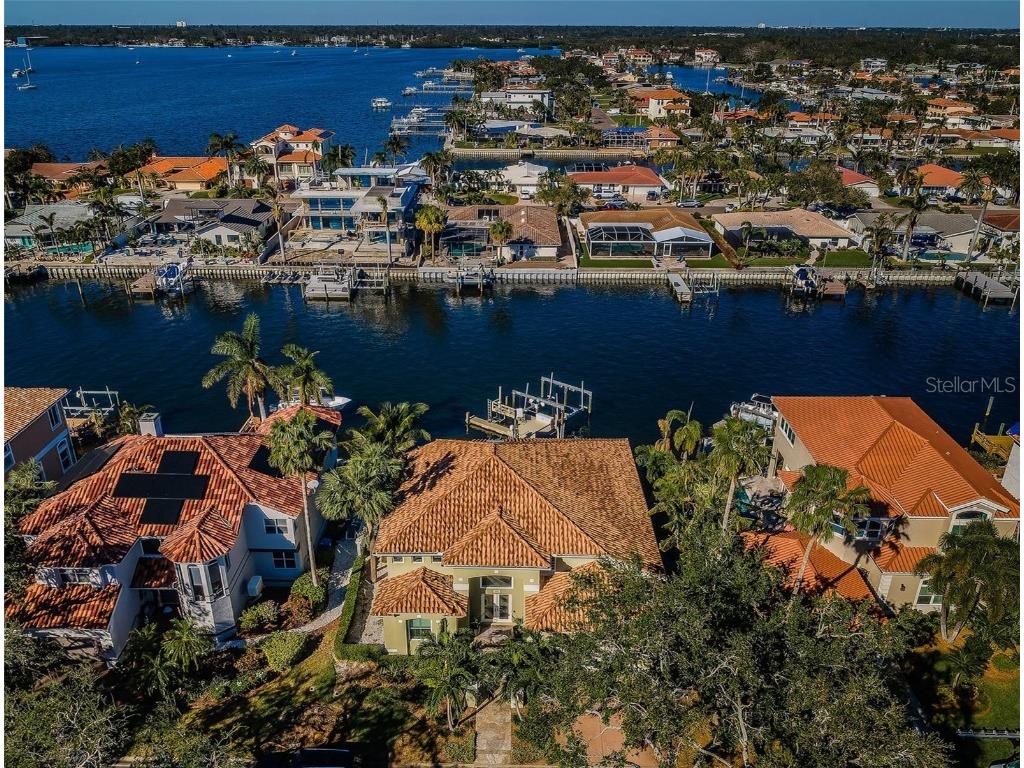 4603 Dolphin Cay Lane S Saint Petersburg FL 33711 - BOCA CIEGA BAY TB8321862 image1