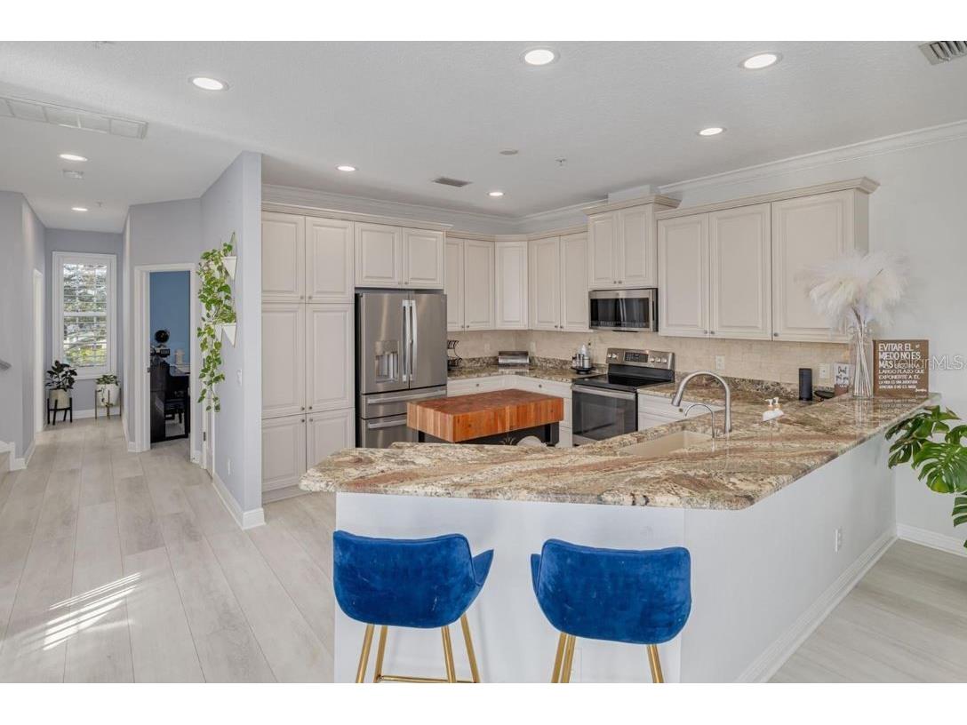 4603 Overlook Drive NE Saint Petersburg FL 33703 TB8438957 image3