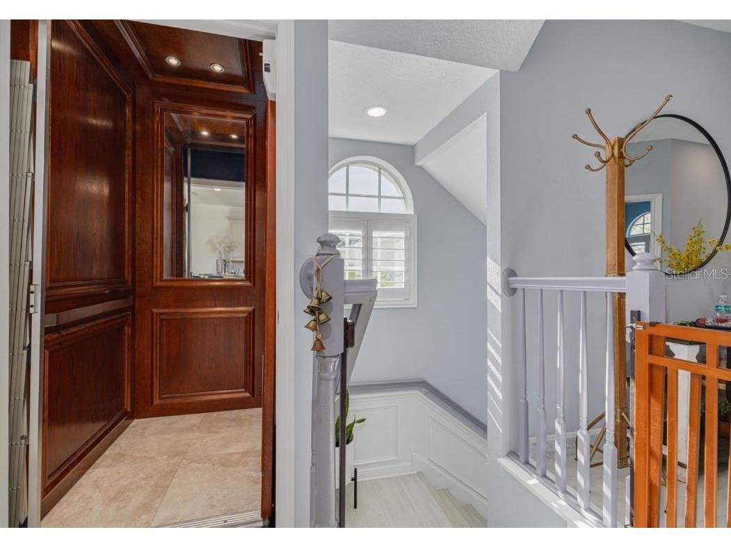 4603 Overlook Drive NE Saint Petersburg FL 33703 TB8438957 image6