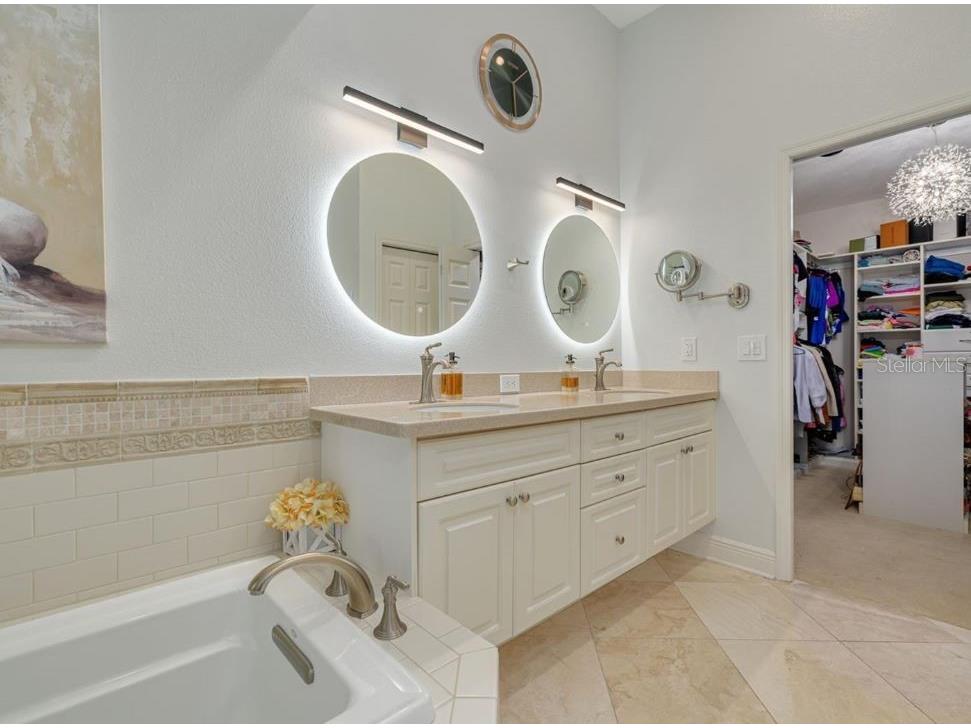 4603 Overlook Drive NE Saint Petersburg FL 33703 TB8438957 image8