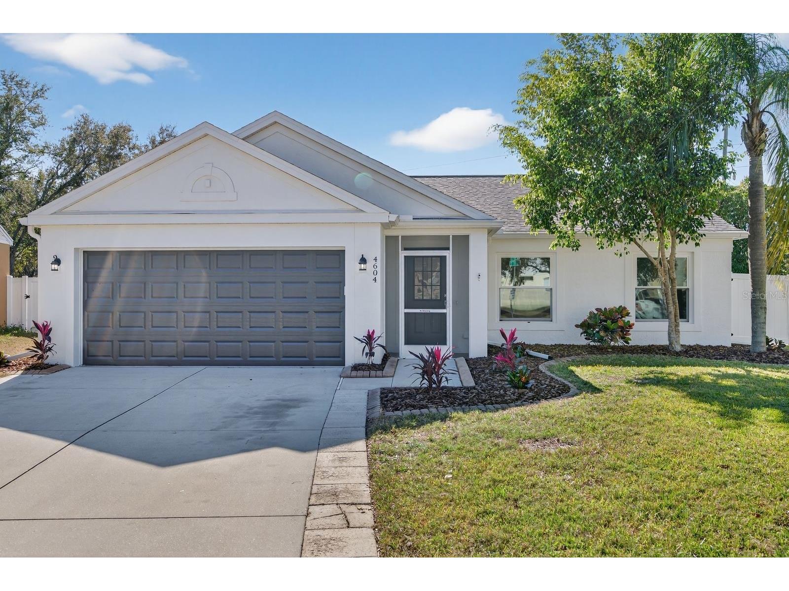 4604 56th Terrace E Bradenton FL 34203 A4680333 image1