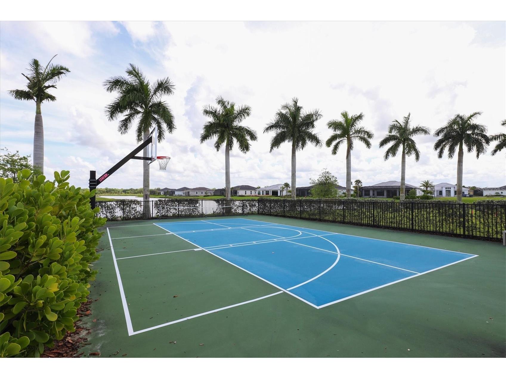 4604 Mondrian Court Sarasota FL 34240 A4668119 image73