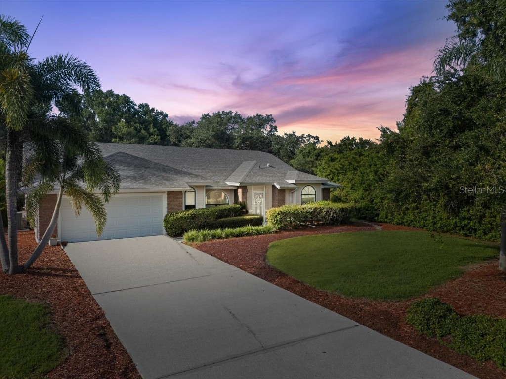 4604 Vintage Drive Sarasota FL 34243 A4623936 image1