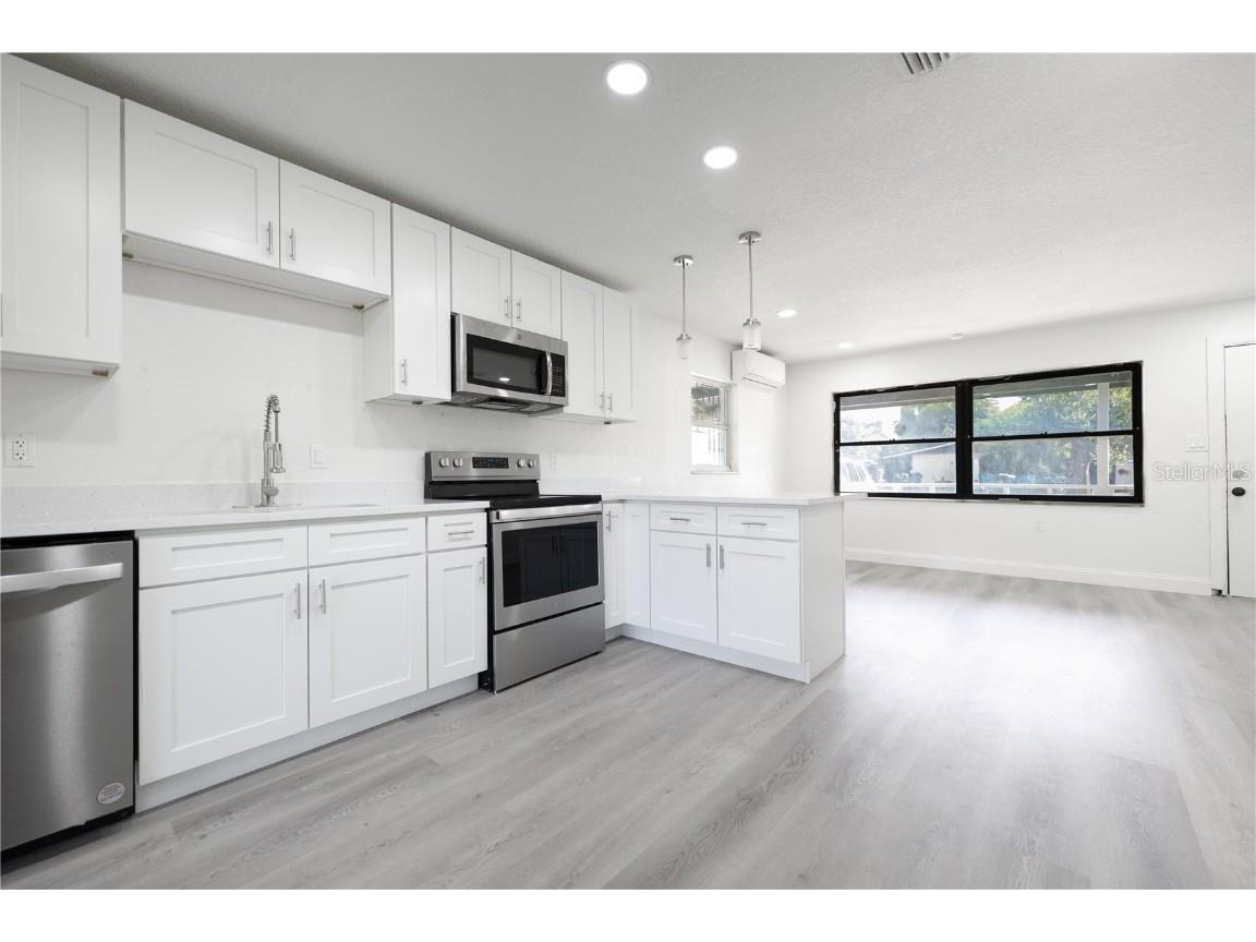 4605 Elmira Place Orlando FL 32811 S5136961 image10