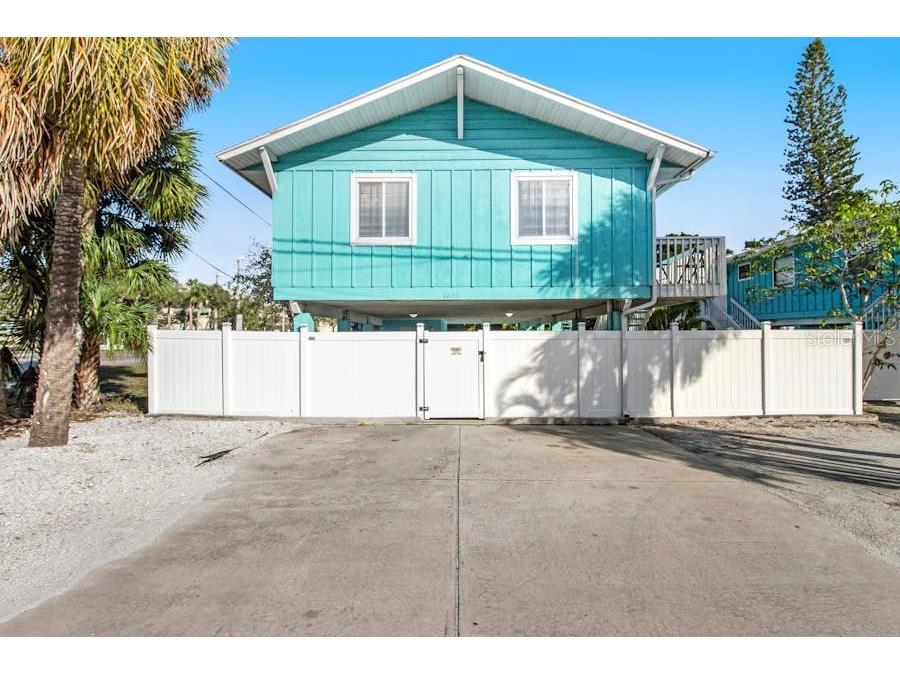4605 Gulf Drive #B Holmes Beach FL 34217 A4674079 image1