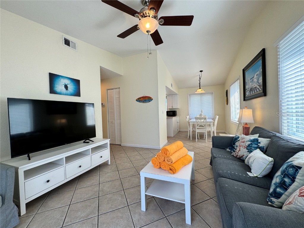 4605 Gulf Drive #B Holmes Beach FL 34217 A4674079 image11