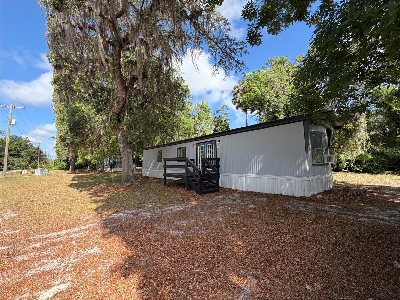 4605 NE 167th Place Citra FL 32113 OM723733 image1