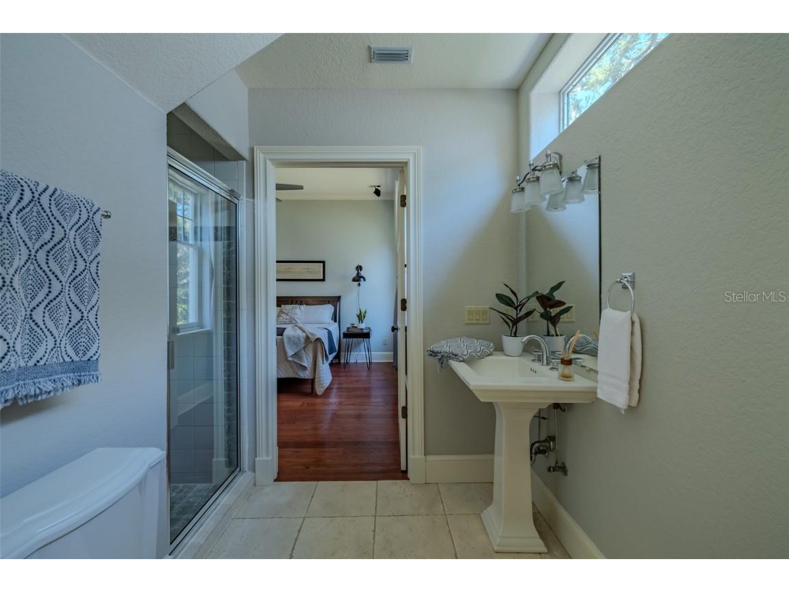 4605 W Vasconia Street Tampa FL 33629 TB8445045 image32