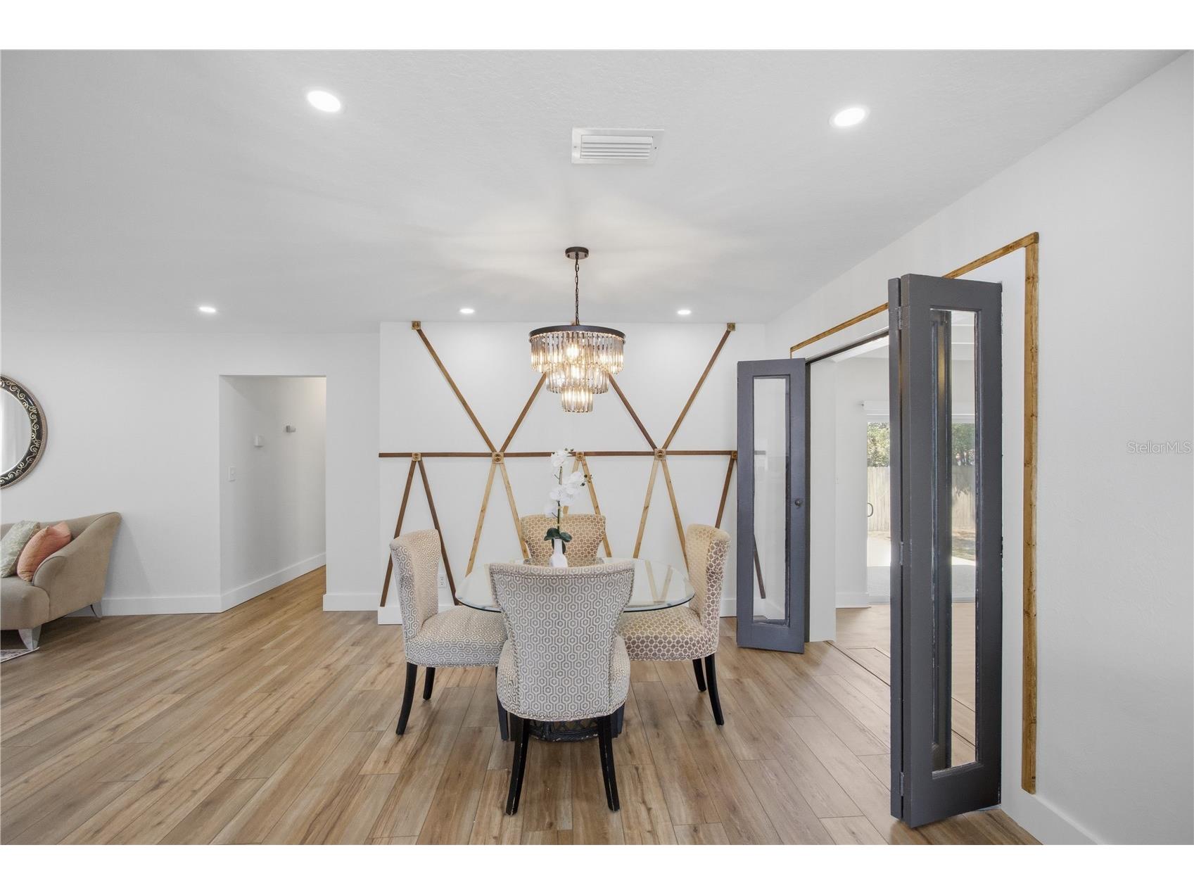 4606 E Linebaugh Avenue Tampa FL 33617 TB8504454 image18