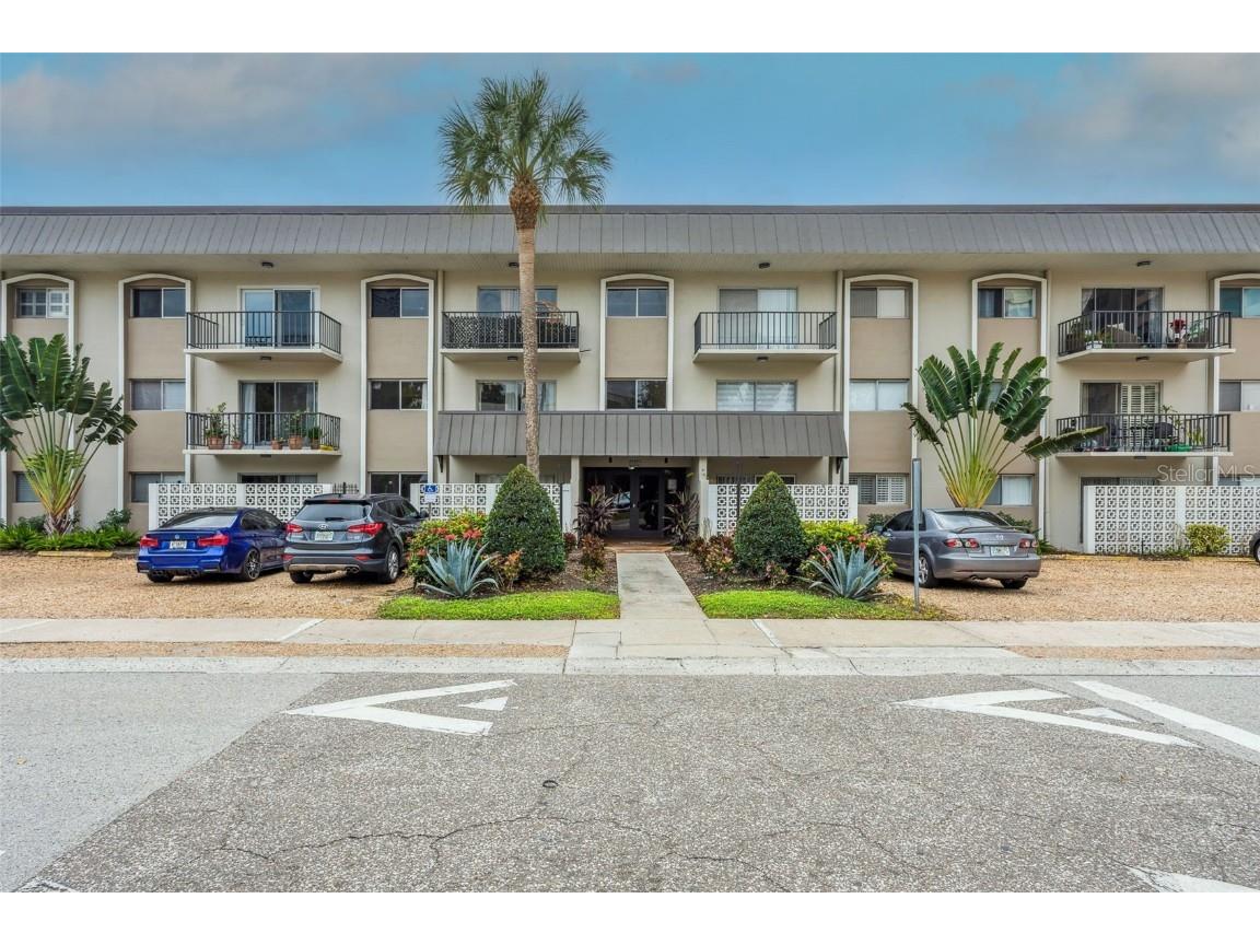 4606 W Gray Street #105 Tampa FL 33609 TB8444865 image1