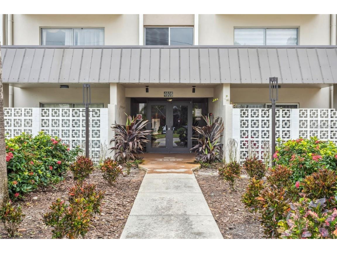 4606 W Gray Street #105 Tampa FL 33609 TB8444865 image2
