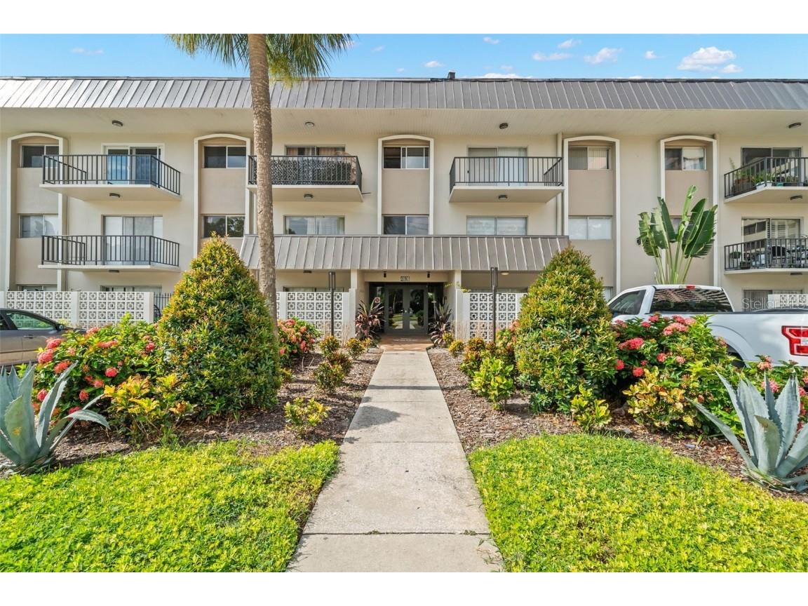 4606 W Gray Street #107 Tampa FL 33609 TB8410855 image1