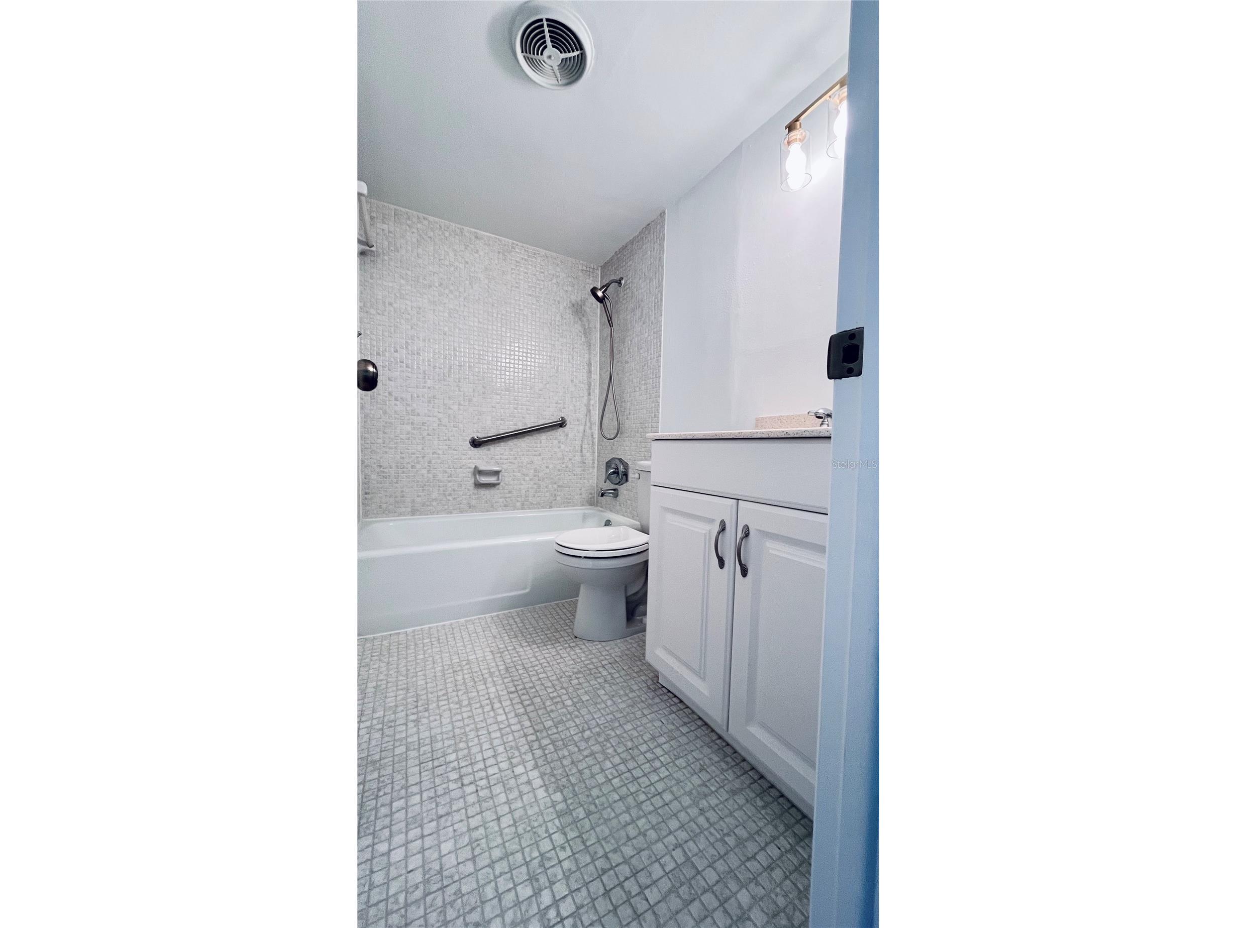 4606 W Gray Street #206 Tampa FL 33609 TB8469954 image37