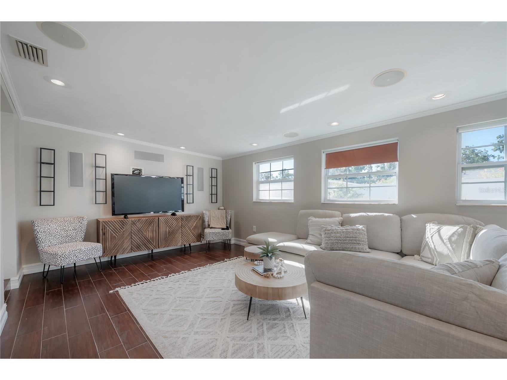 4606 W Oakellar Avenue Tampa FL 33611 TB8442659 image20